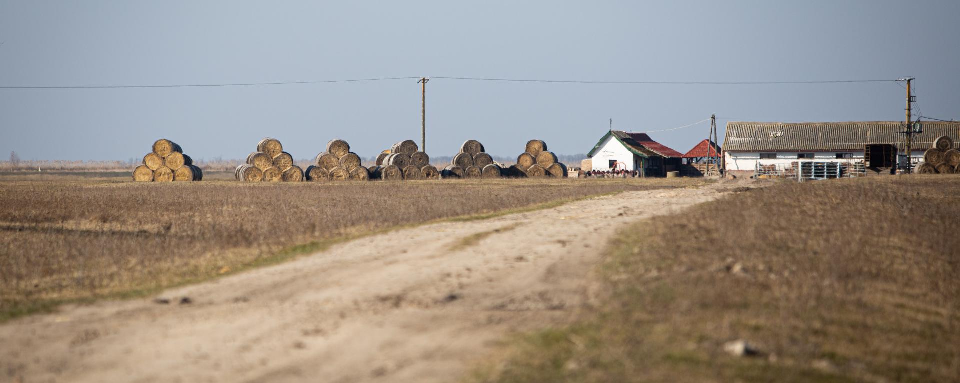 Továbbra is pályázhatnak infrastrukturális fejlesztésekre a tanyán élők