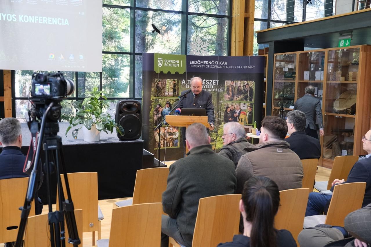 Jövőnk záloga a 2,3 millió hektárnyi magyar zöld erdővagyon gondozása